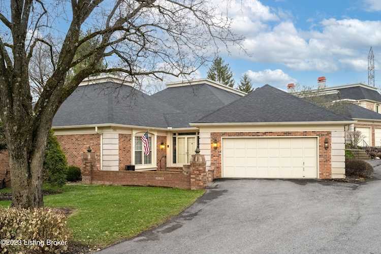 5906 Creighton Hill Rd #0176 Louisville, KY 40207 | MLS 1629865 Photo 1