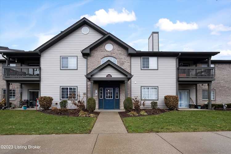 10400 Southern Meadows Dr #202 Louisville, KY 40241 | MLS 1628841 Photo 1