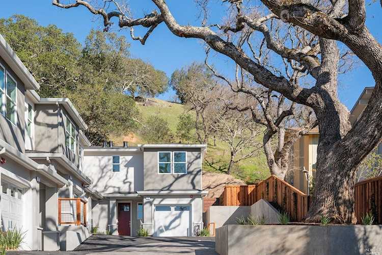 1604 Vallejo Avenue #4 Novato, CA 94947