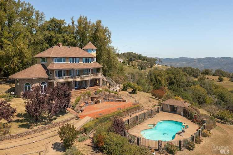 7200 Grove Court Sonoma, CA 95476