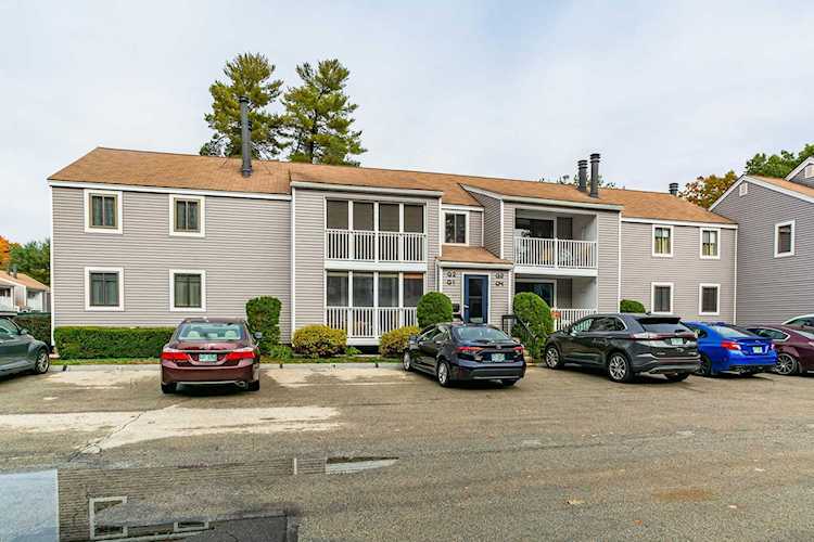 2 Snow Circle #Q-2 Nashua, NH 03062 | MLS 4933823 Photo 1