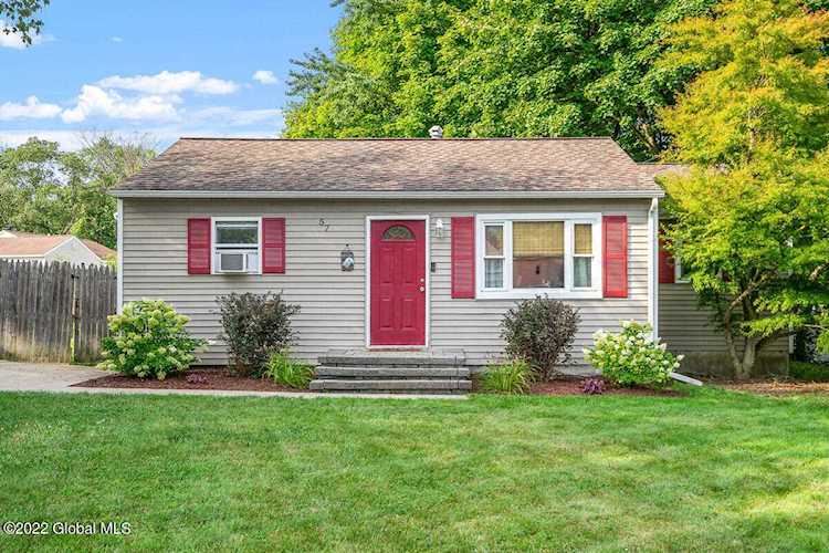 57 Mary Hadge Dr Colonie, NY 12309