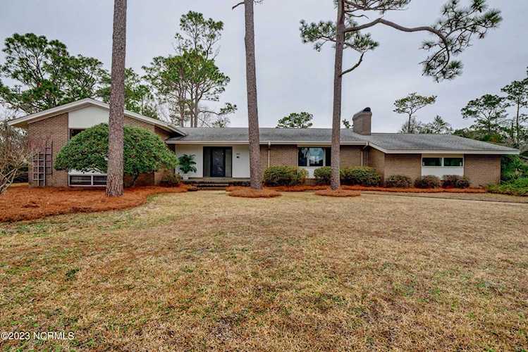 Home For Sale At 809 Greenhowe Drive, Wilmington NC 28409 $579,000 Photo 1