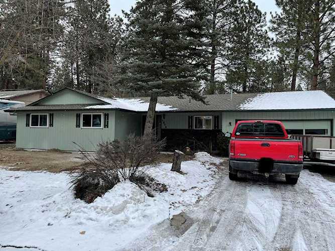 1019 S Robinhood St Spokane Valley, WA 99206 | MLS 202310975 Photo 1