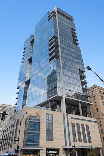 4 E Elm St #19S Chicago, IL 60611