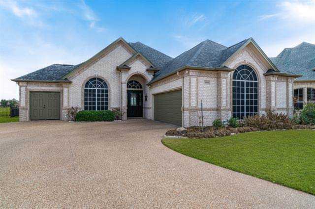 2311 Marseilles Court Granbury, TX 76048