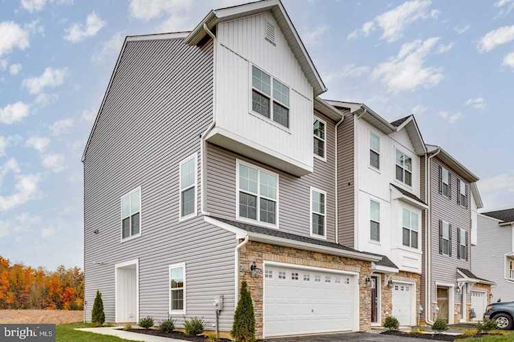 55 Aviary Rd West Deptford, NJ 08086