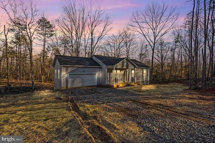 29525 Statesboro Ave Rhoadesville, VA 22542