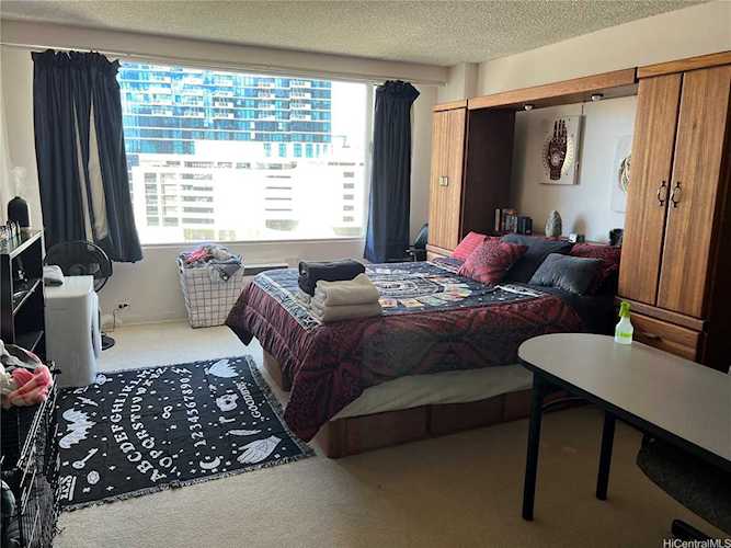 747 Amana Street #817 Honolulu, HI 96814