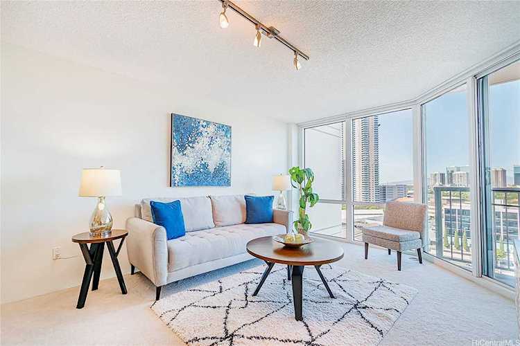 801 S King Street #1205 Honolulu, HI 96813