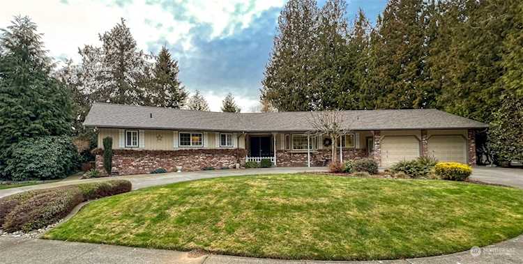 601 N Forest Ct Lynden, WA 98264