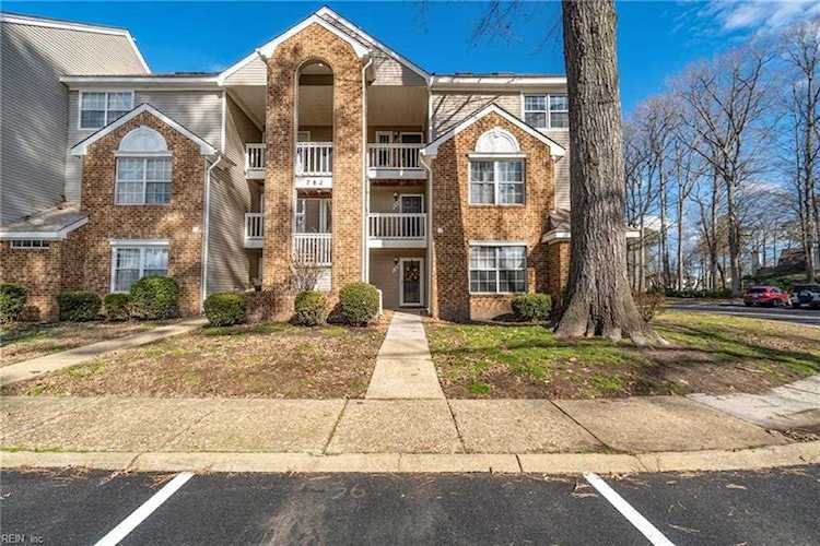 home for sale in Kiln Creek Newport News VA 23602 - MLS 10473252 Photo 1
