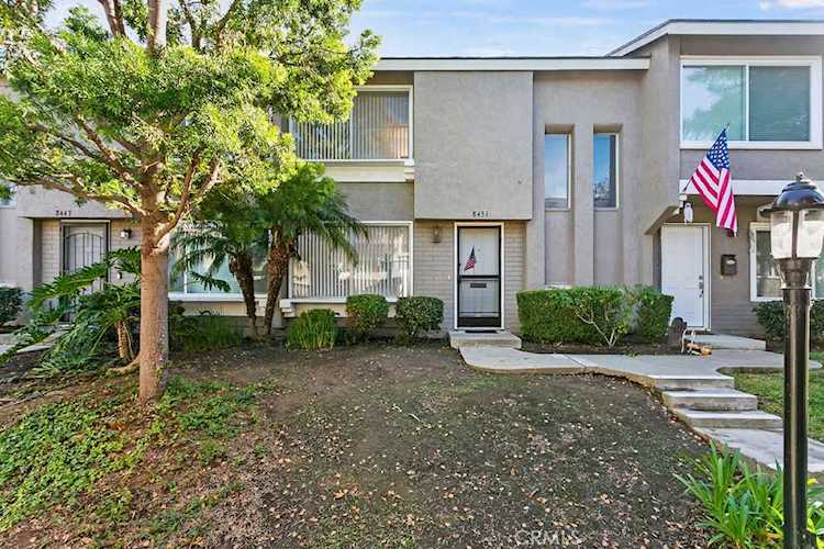 8451 El Arroyo Dr #17 Huntington Beach, CA 92647 | MLS OC22244433 Photo 1