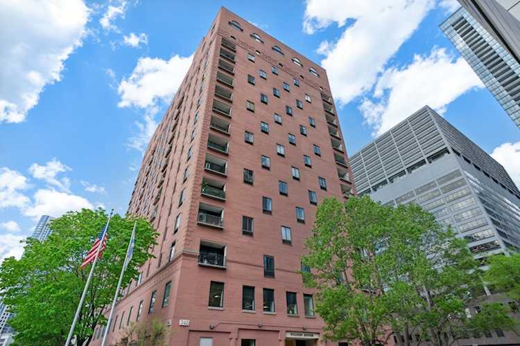 345 N Canal St #908 Chicago, IL 60606