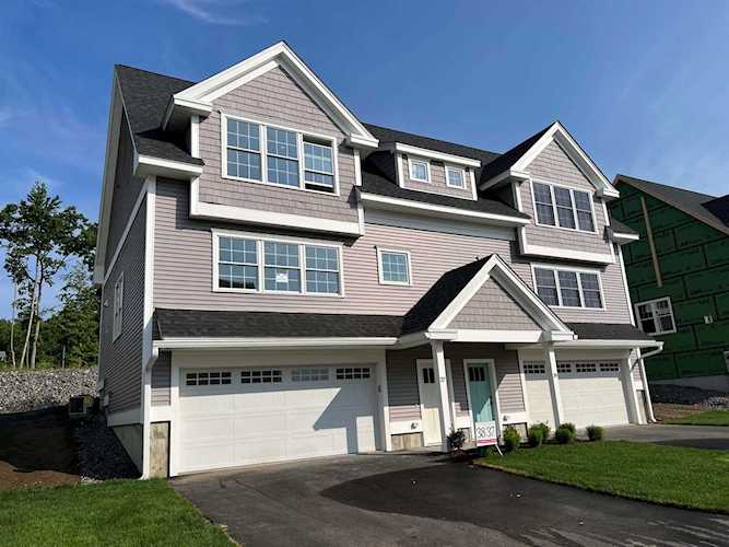 Unit 37 Stonehill Pointe Rd #37 Newmarket, NH 03857