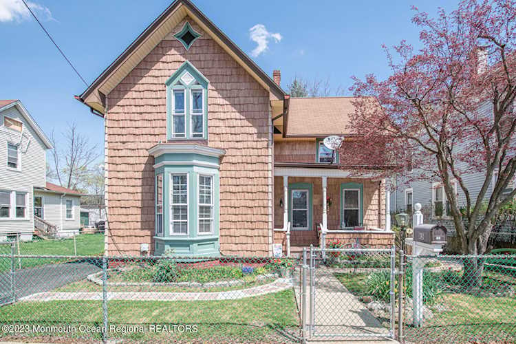 15 Sheriff St Freehold, NJ 07728
