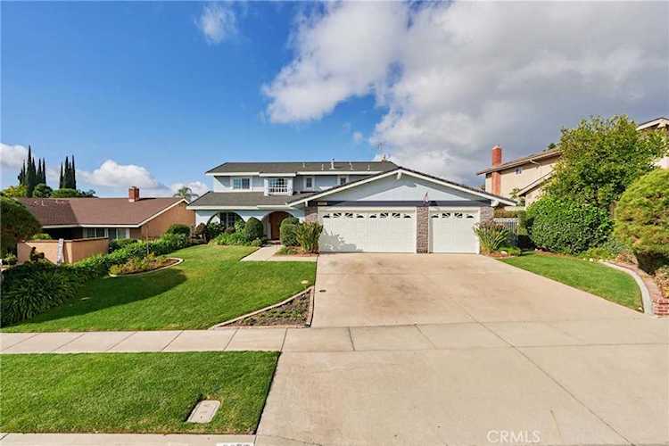 2067 N Albright Ave Upland, CA 91784