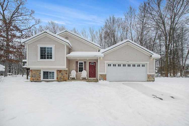 3180 Rolling Oaks Ct Hamilton, MI 49419