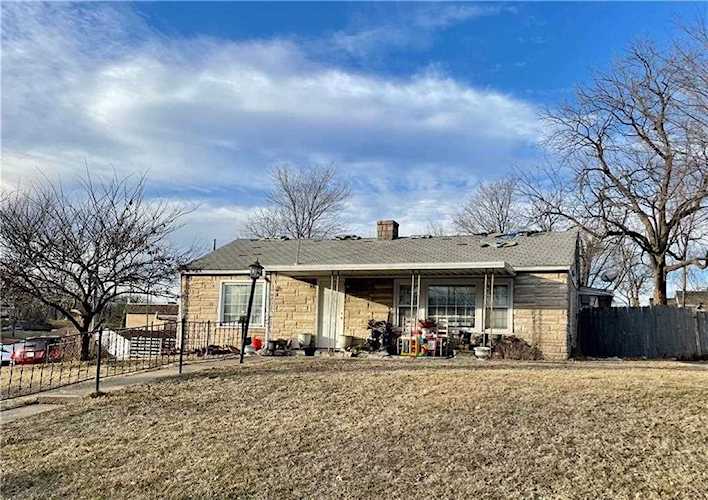 1250 Douglas Ave Kansas City, KS 66103 | MLS 2417829 Photo 1