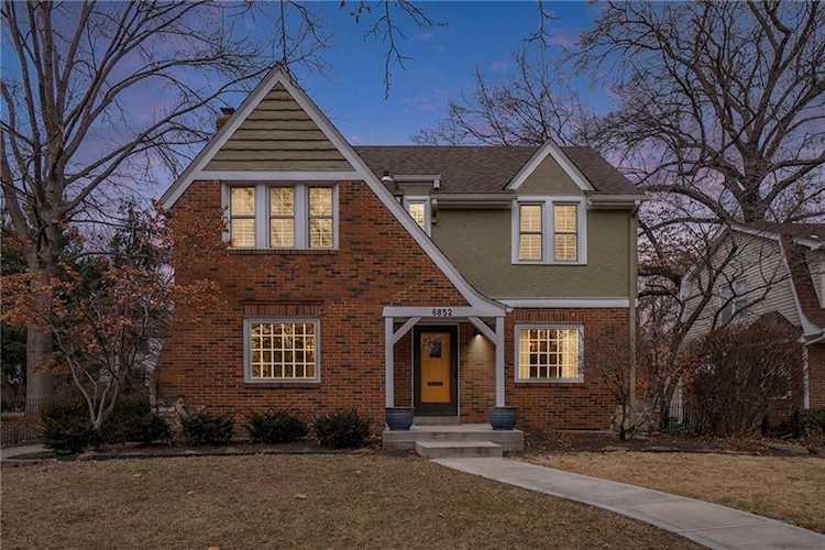 6852 Edgevale Rd Kansas City, MO 64113