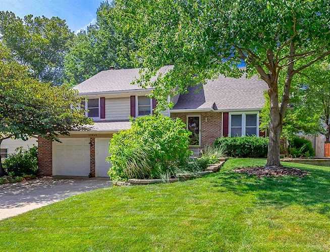 13940 S Raintree Dr Olathe, KS 66062 | MLS 2417883 Photo 1