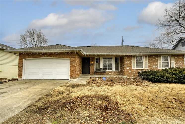 305 SW Sunset Dr Lee's Summit, MO 64081 | MLS 2419047 Photo 1