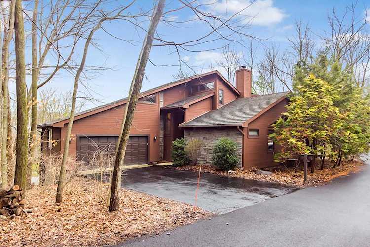 538 Woodlake Drive Westerville, OH 43081 | MLS 223002395 Photo 1