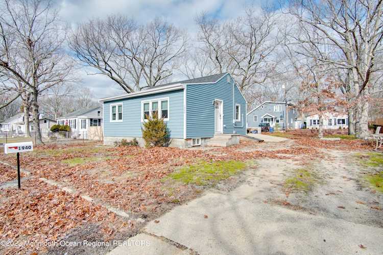 1940 South St Toms River, NJ 08753 | MLS 22302394 Photo 1