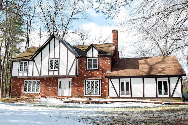 21 Dianna Rd Londonderry, NH 03053