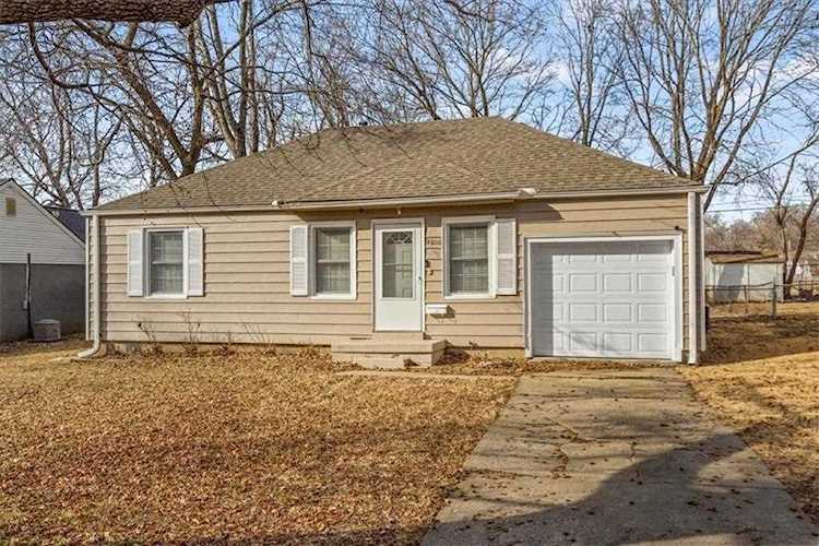 4806 Canterbury Rd Roeland Park, KS 66205 | MLS 2418226 Photo 1