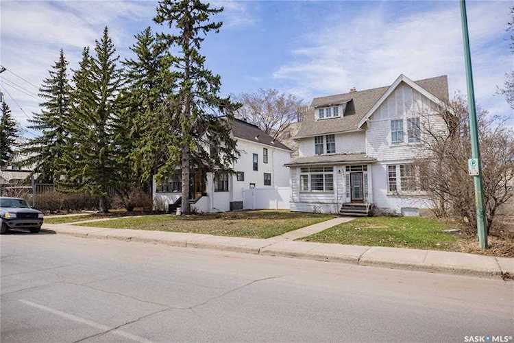 2350 Mcintyre St Regina, SK S4P 2S2