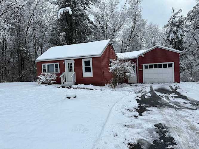 866 Bridge St Pelham, NH 03076
