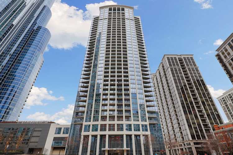 1235 S Prairie Ave #704 Chicago, IL 60605