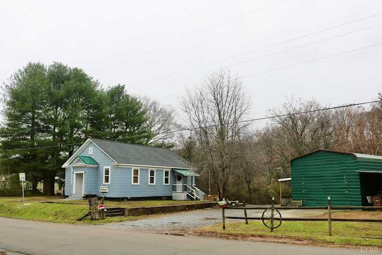 1284 Lynch Rd Altavista, VA 24517