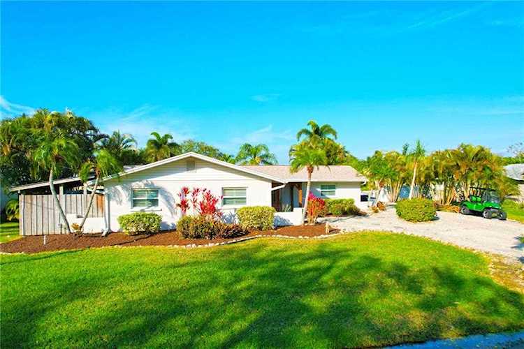 4418 Dolphin Ln Palmetto, FL 34221