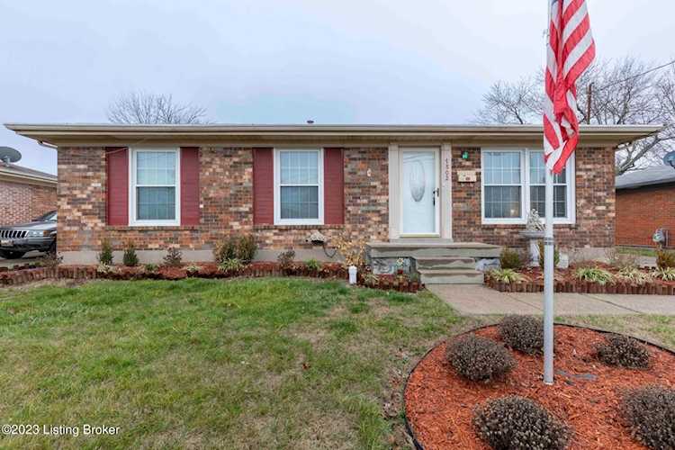 7802 Kim Dr Louisville, KY 40214 | MLS 1629968 Photo 1