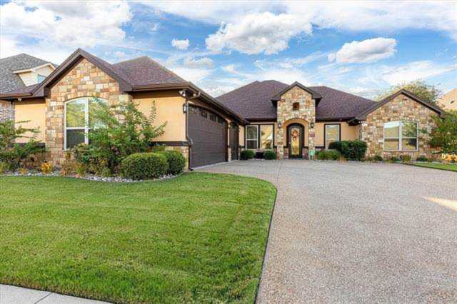 1020 Sunset Bay Court Granbury, TX 76048