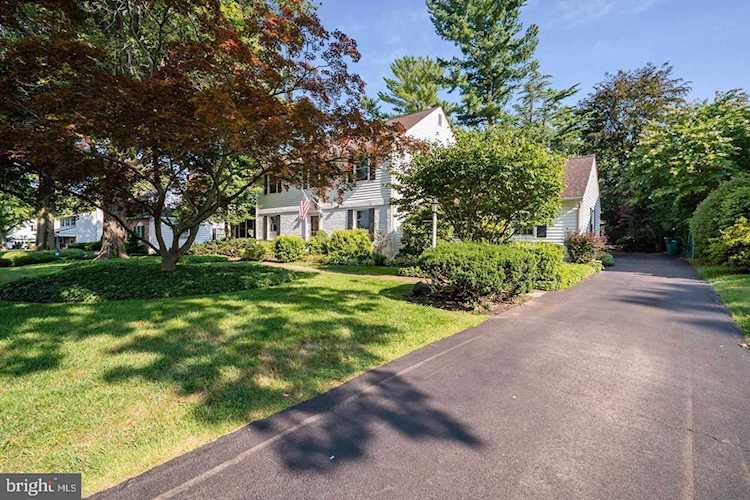 48 Sutphin Rd Yardley, PA 19067 | MLS PABU2042380 Photo 1