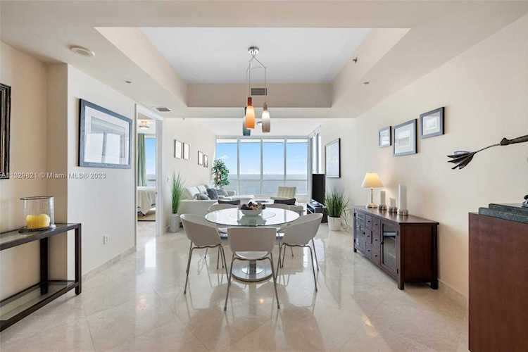 100 S Pointe Dr #1507 Miami Beach, FL 33139