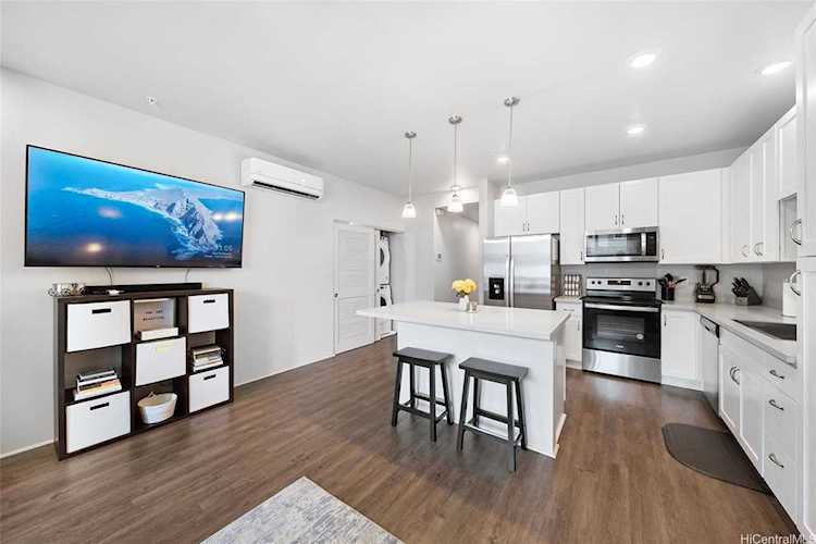 91-3475 Nana Hope Street #1204 Ewa Beach, HI 96706
