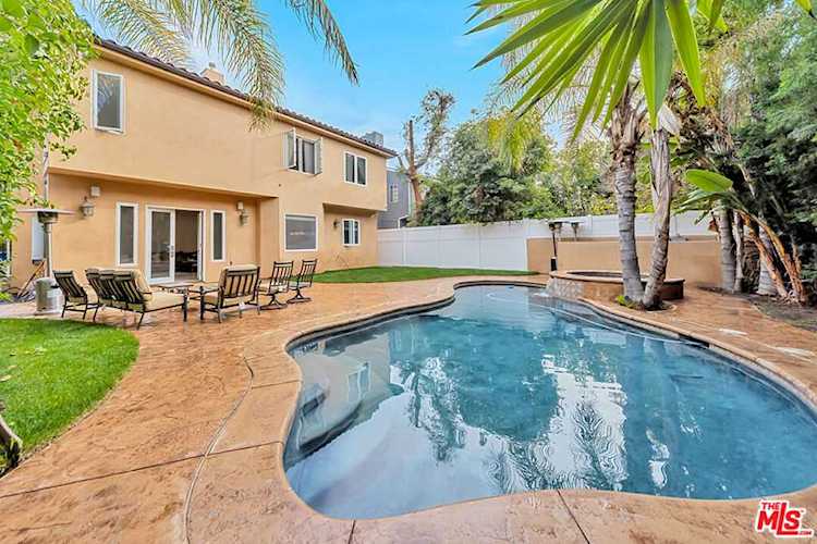 4719 Tobias Ave Sherman Oaks, CA 91403