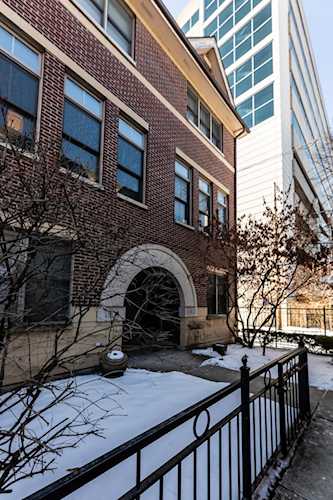 1902 S Prairie Ave Chicago, IL 60616
