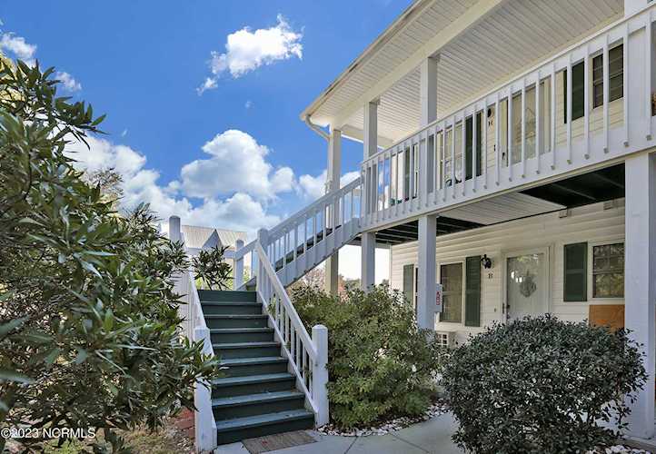 300 Spencer Farlow Drive Carolina Beach, NC 28428