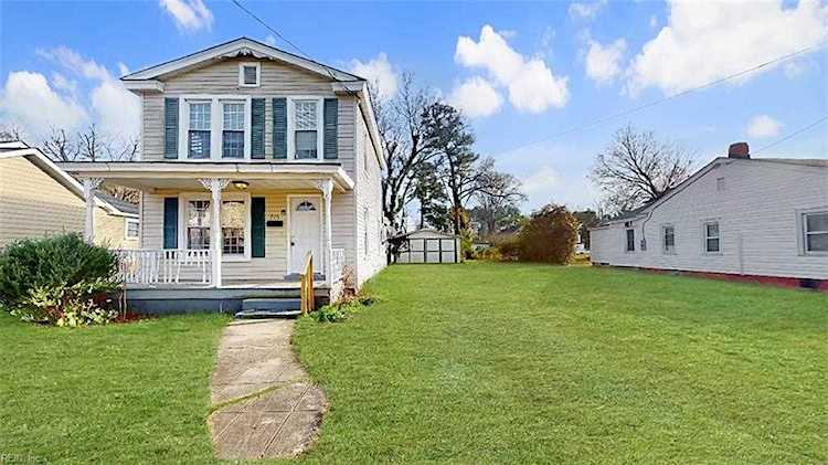 215 Washington St Smithfield, VA 23430