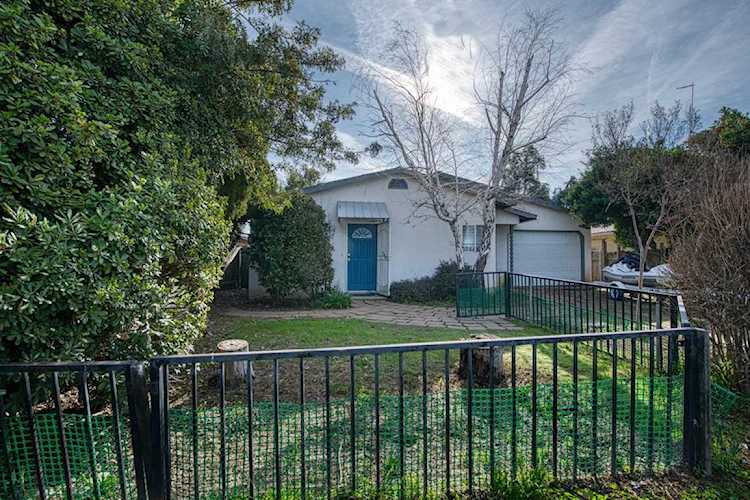 17166 N Waldby Avenue Friant, CA 93626