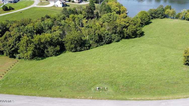 Marble Bluff Dr Kingston, TN 37763