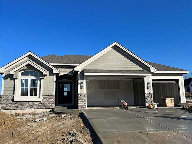 2321 Dovecott Dr Kearney, MO 64060