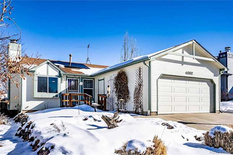 4882 S Genoa St Centennial, CO 80015 | MLS 4354801 Photo 1