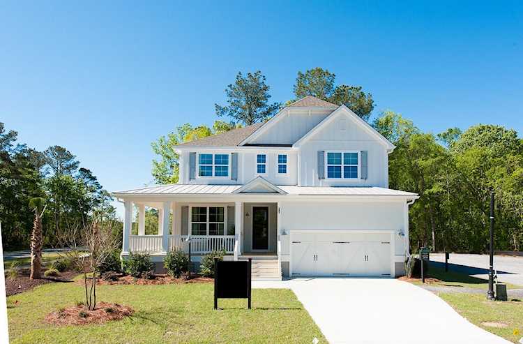 5610 Crystal Harbor Ln Hollywood, SC 29449