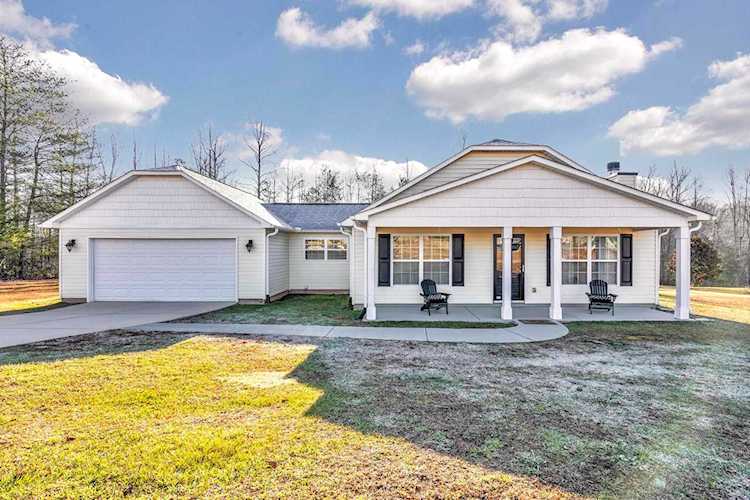 109 Albus Drive Wellford, SC 29385
